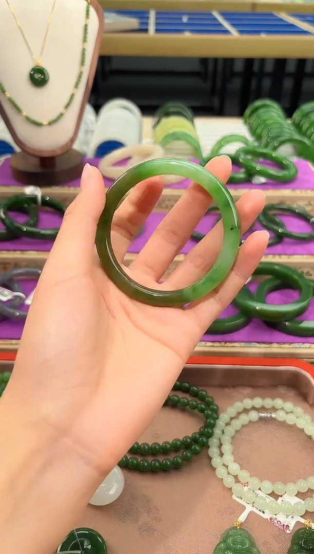 未镶嵌手镯和田玉喵*喵和田美人条乌兰海57m手镯