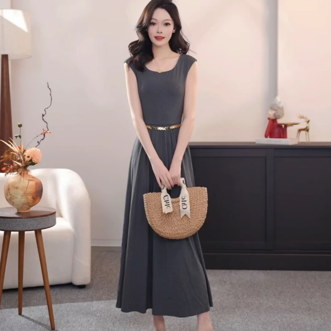 AMASS/阿玛施早春A字裙时尚百搭垂坠藏肉感中长款连衣裙550031