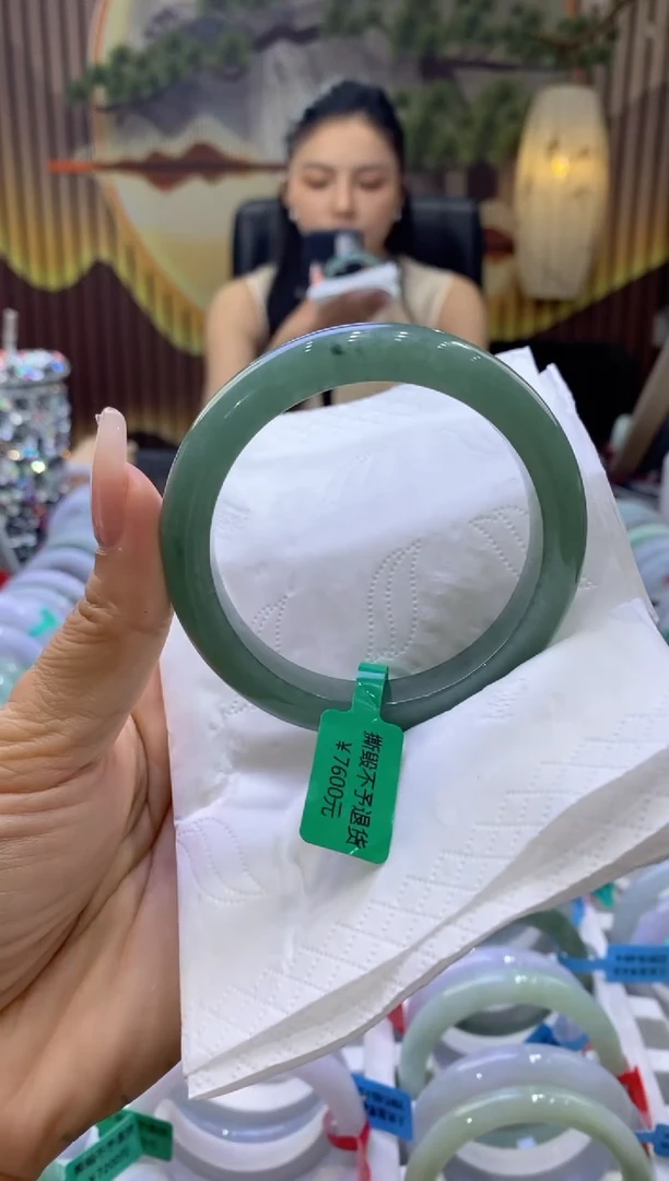 翡翠手镯未镶嵌000042