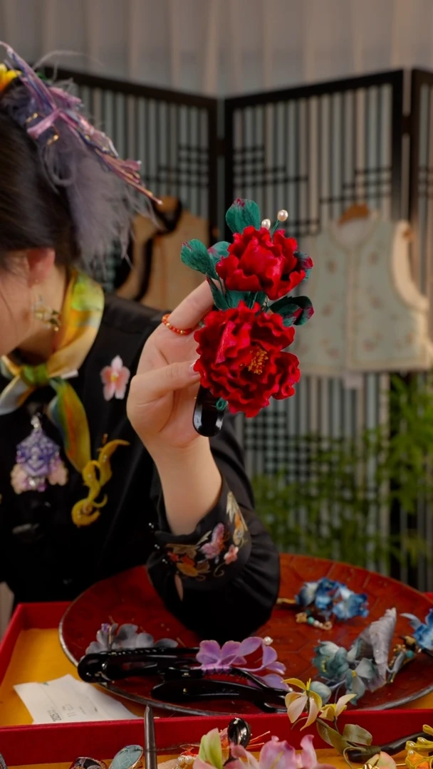 刺绣非遗苏绣绒花