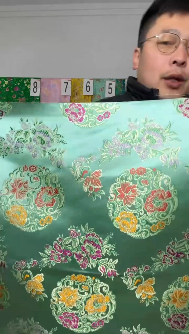 混纺满18元包邮.两单连裁.宽.长70.50