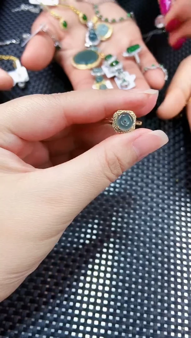 【闪购商品】翡翠戒指未镶嵌11111111