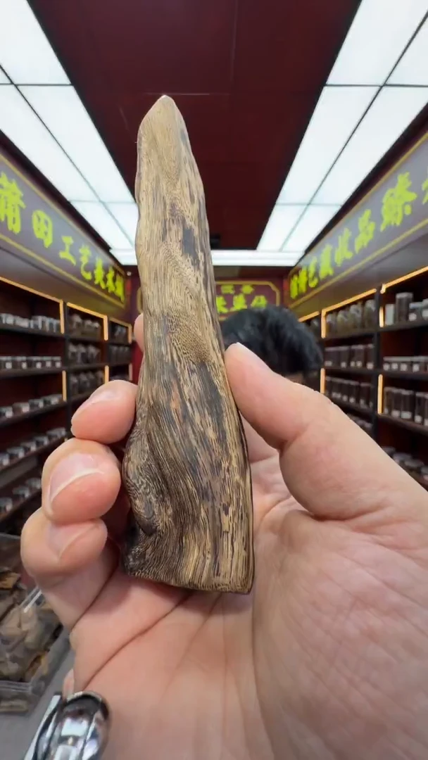沉香吊坠多样性发一
