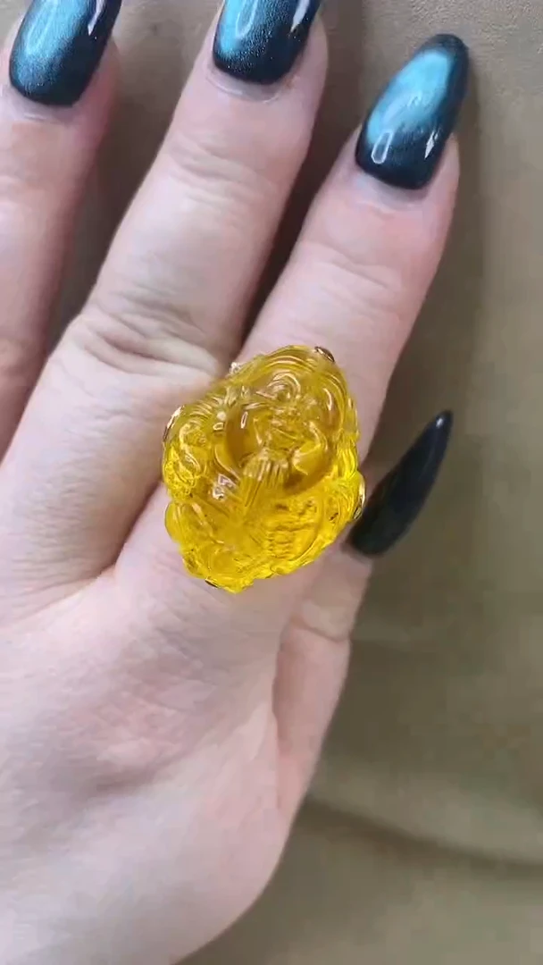 琥珀颈饰未镶嵌戒指