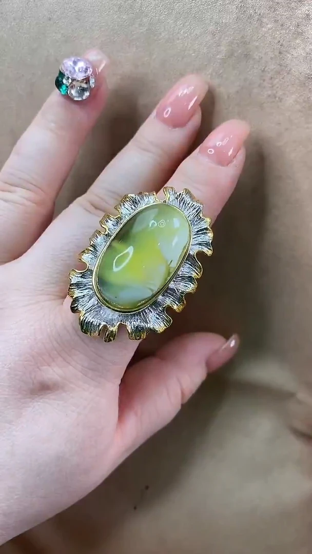 琥珀颈饰未镶嵌戒指