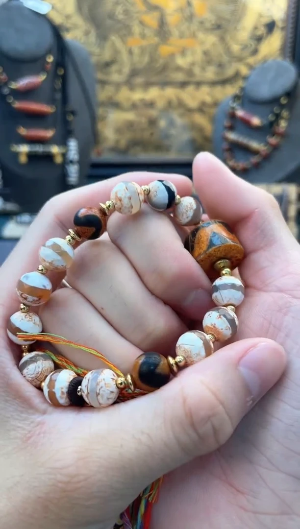 玛瑙/玉髓颈饰未镶嵌虎牙手串