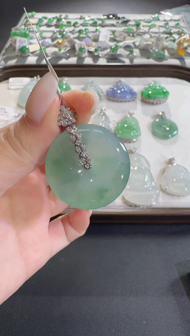 吊坠(不含链)18K金镶嵌翡翠【源头工厂】钻石镶嵌