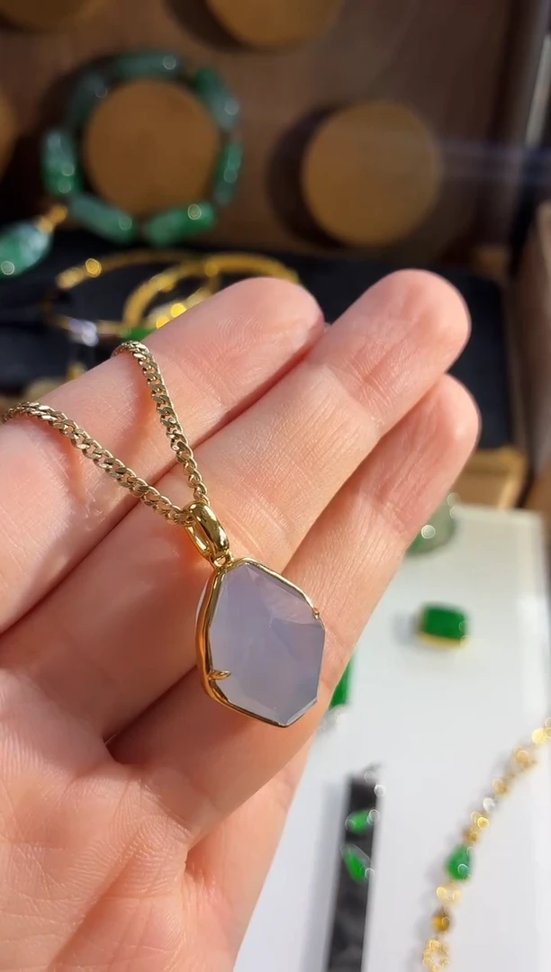 吊坠(不含链)18K金镶嵌翡翠吊坠