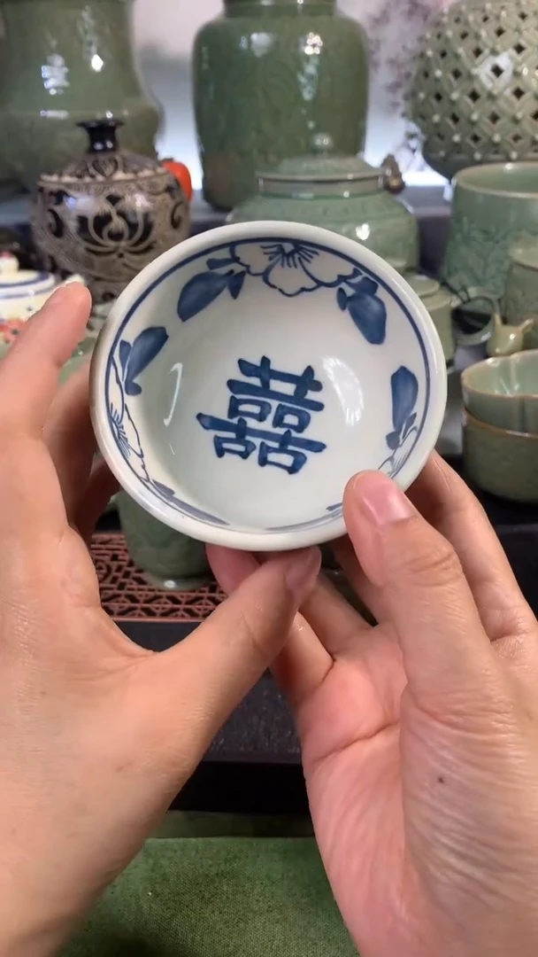 现代耀州窑微瑕白底兰花9.5CM口径大茶杯一只 纹饰随单发