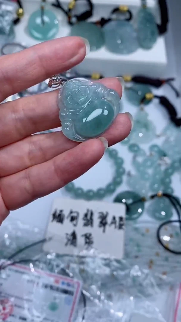 颈饰银S925镶嵌翡翠吊坠