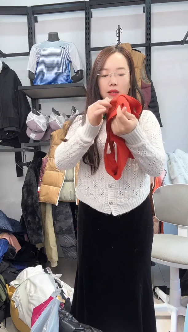 2351编码  瑕疵直播间过款为准 尺码  ·  M