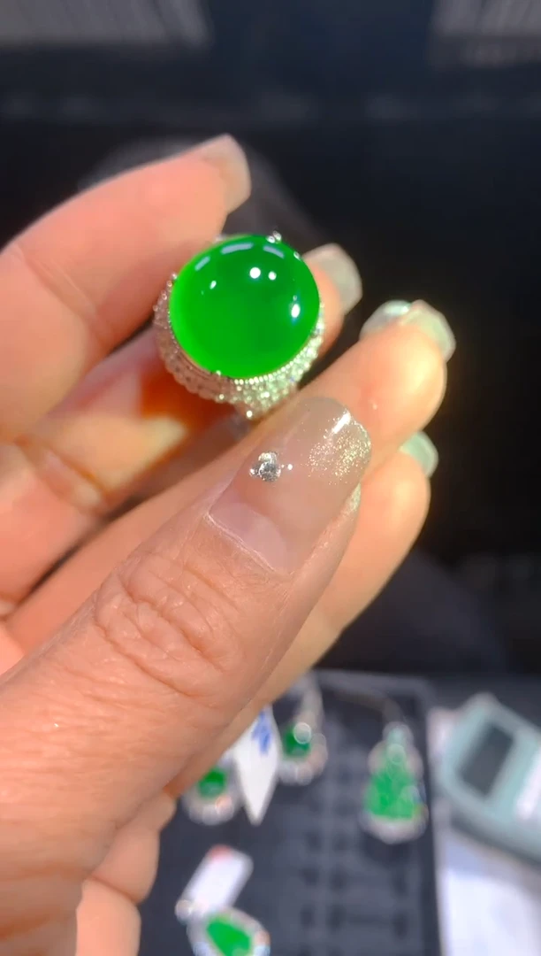 【闪购商品】定制翡翠未镶嵌54-多样性发货（发其一）