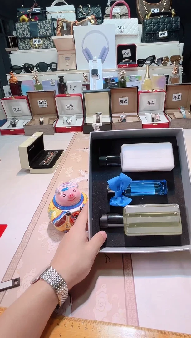 瓷片瓷器 库房到期 全部地板价@@1