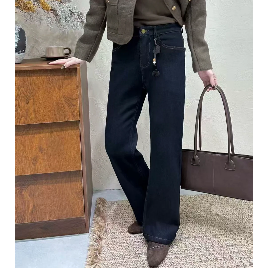 小施家欧版时尚显廋百搭微喇叭牛仔裤7976