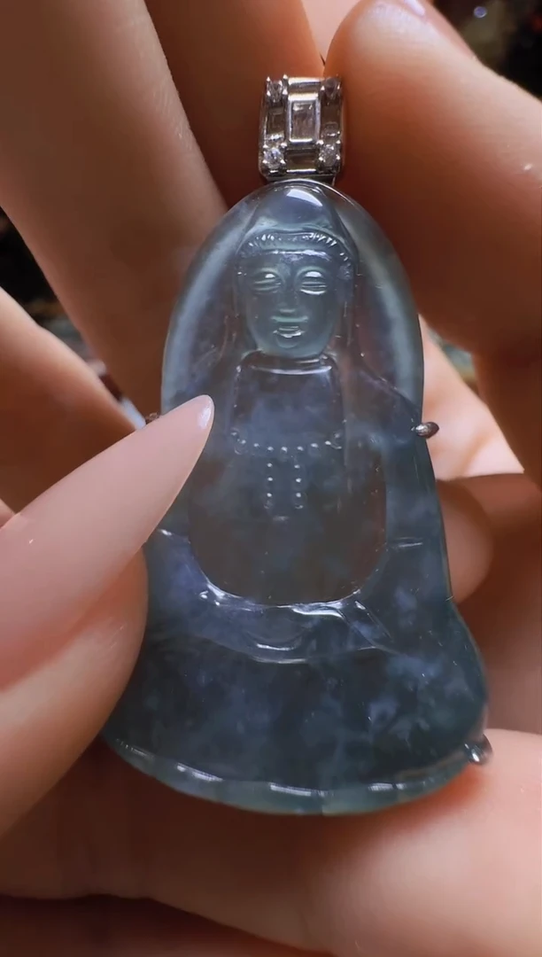 【闪购商品】翡翠吊坠(不含链)未镶嵌翡翠