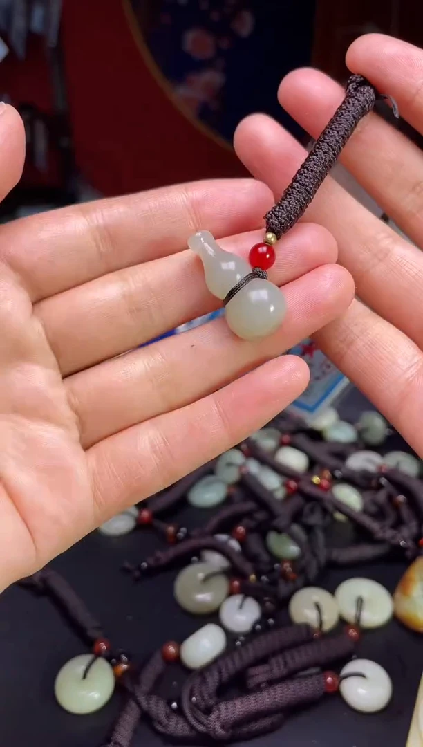 颈饰未镶嵌和田玉123