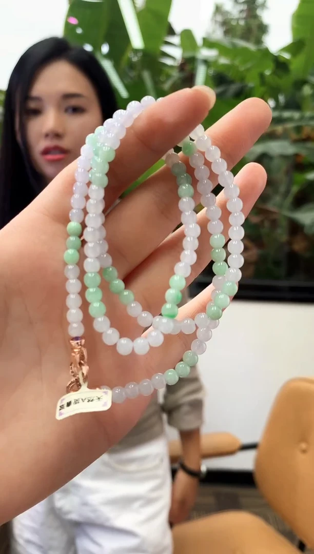 颈饰未镶嵌翡翠翡翠A货