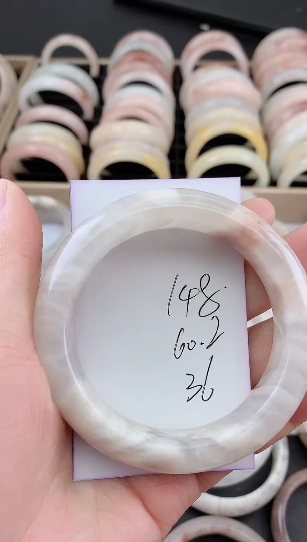 未镶嵌手镯石英质玉148