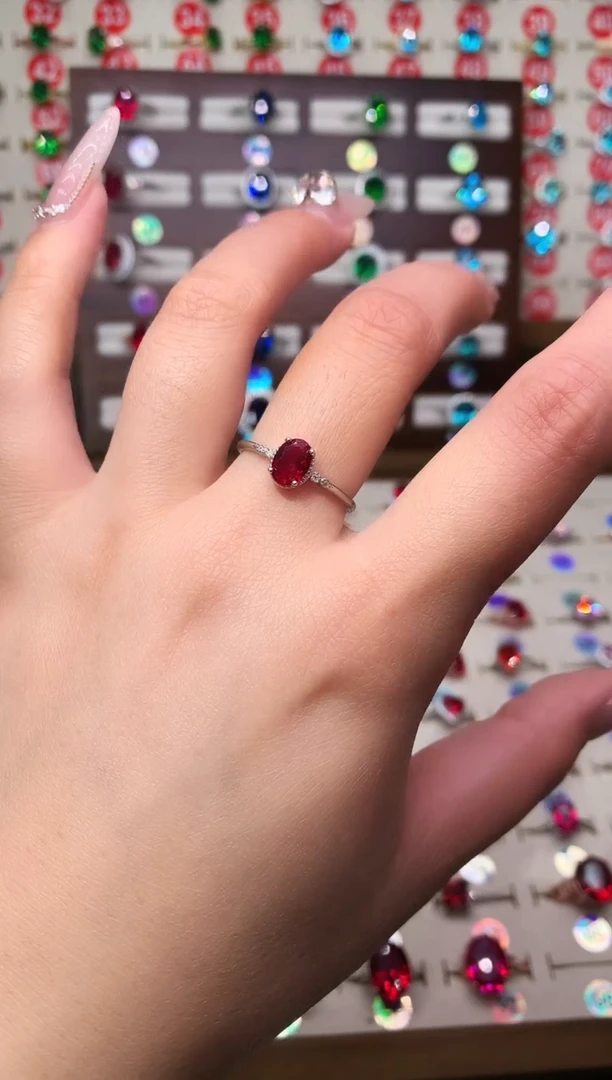 银S925镶嵌戒指红宝石5*7 酒红 银托