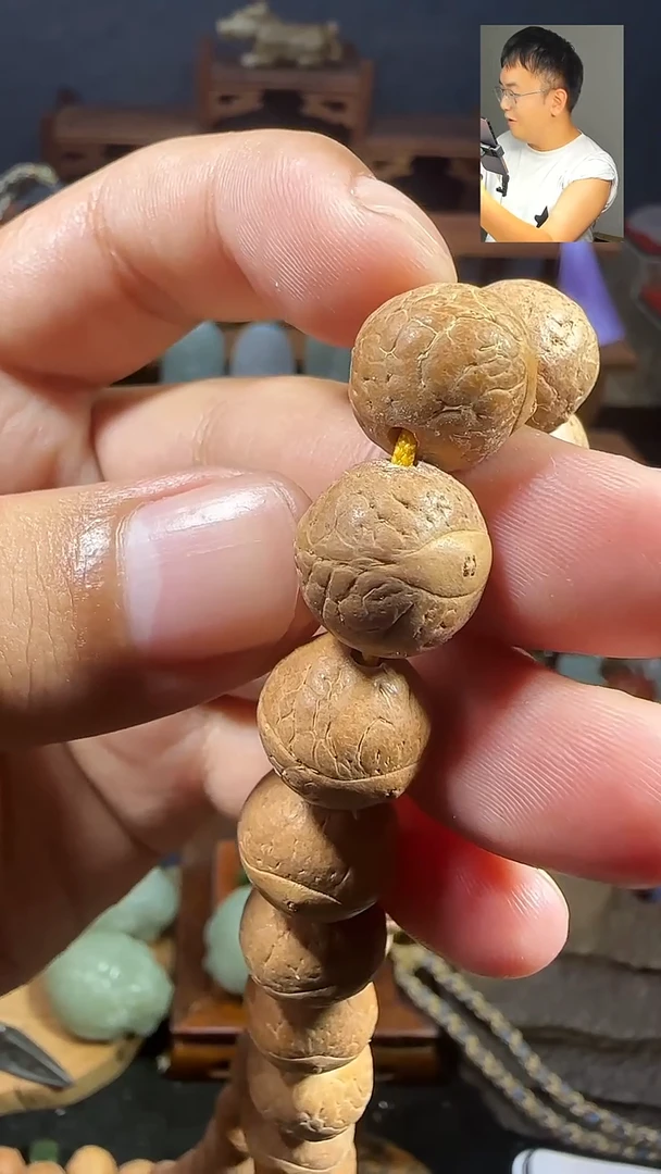 和田玉未镶嵌颈饰诗***华手串