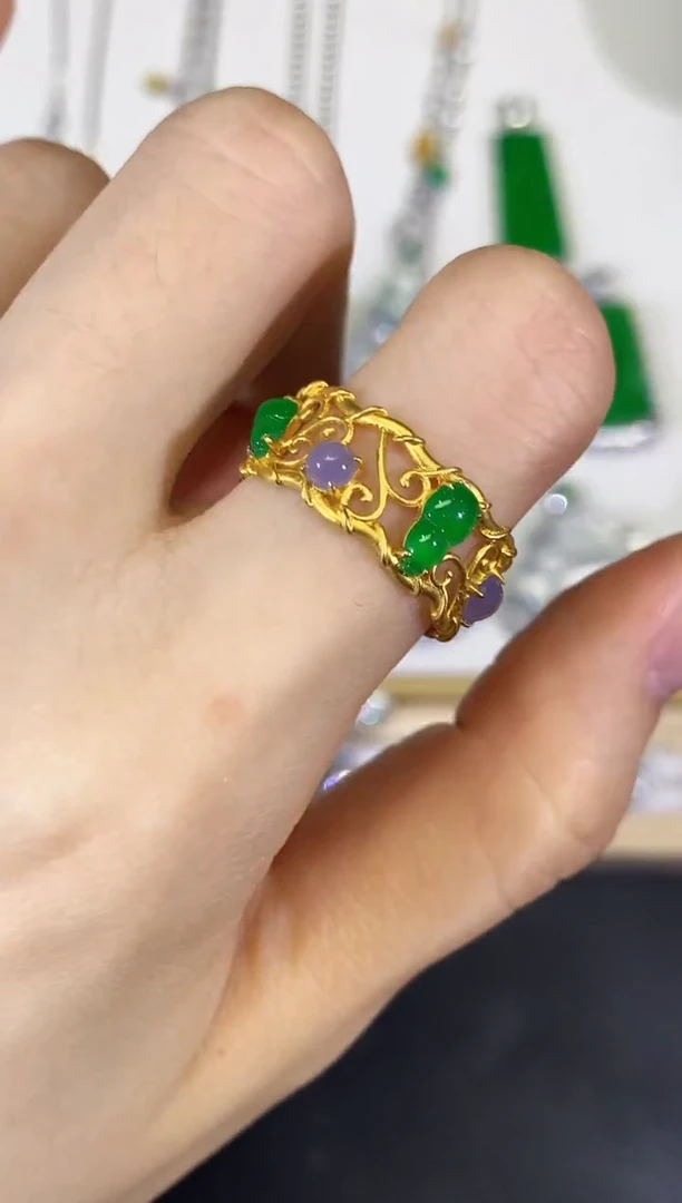 翡翠18K金镶嵌颈饰团购29