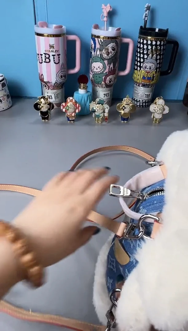 PU2095手工无品牌， 七天无理由