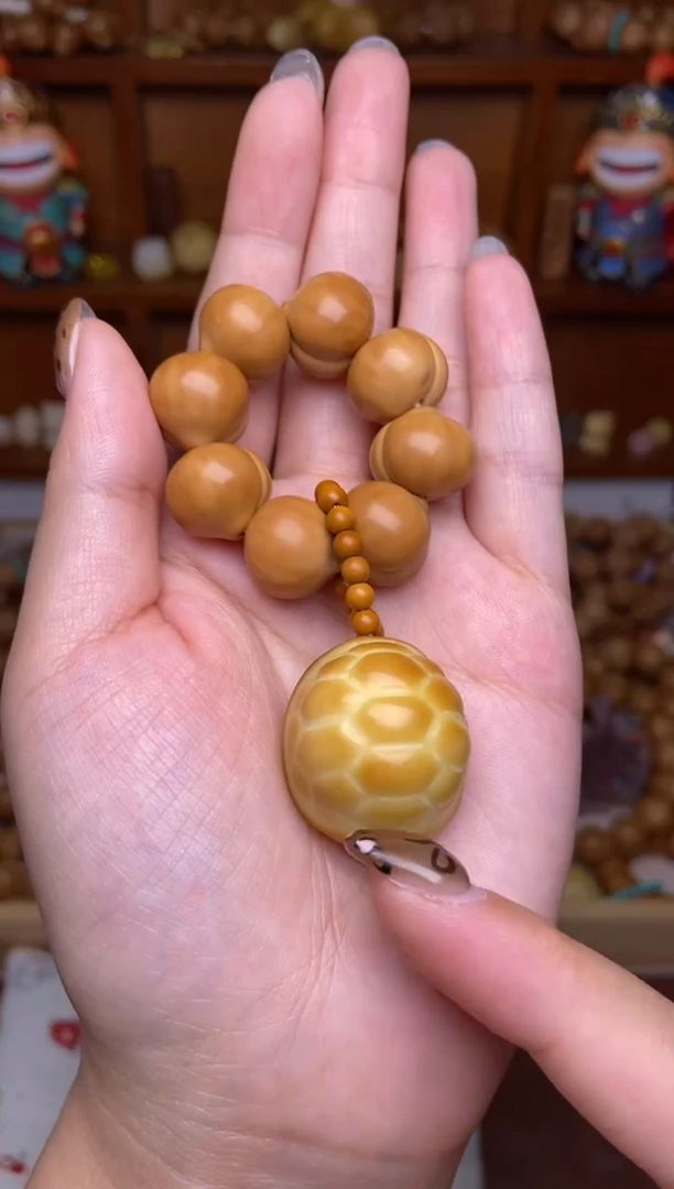 吊坠猴头核桃柯基富甲手持