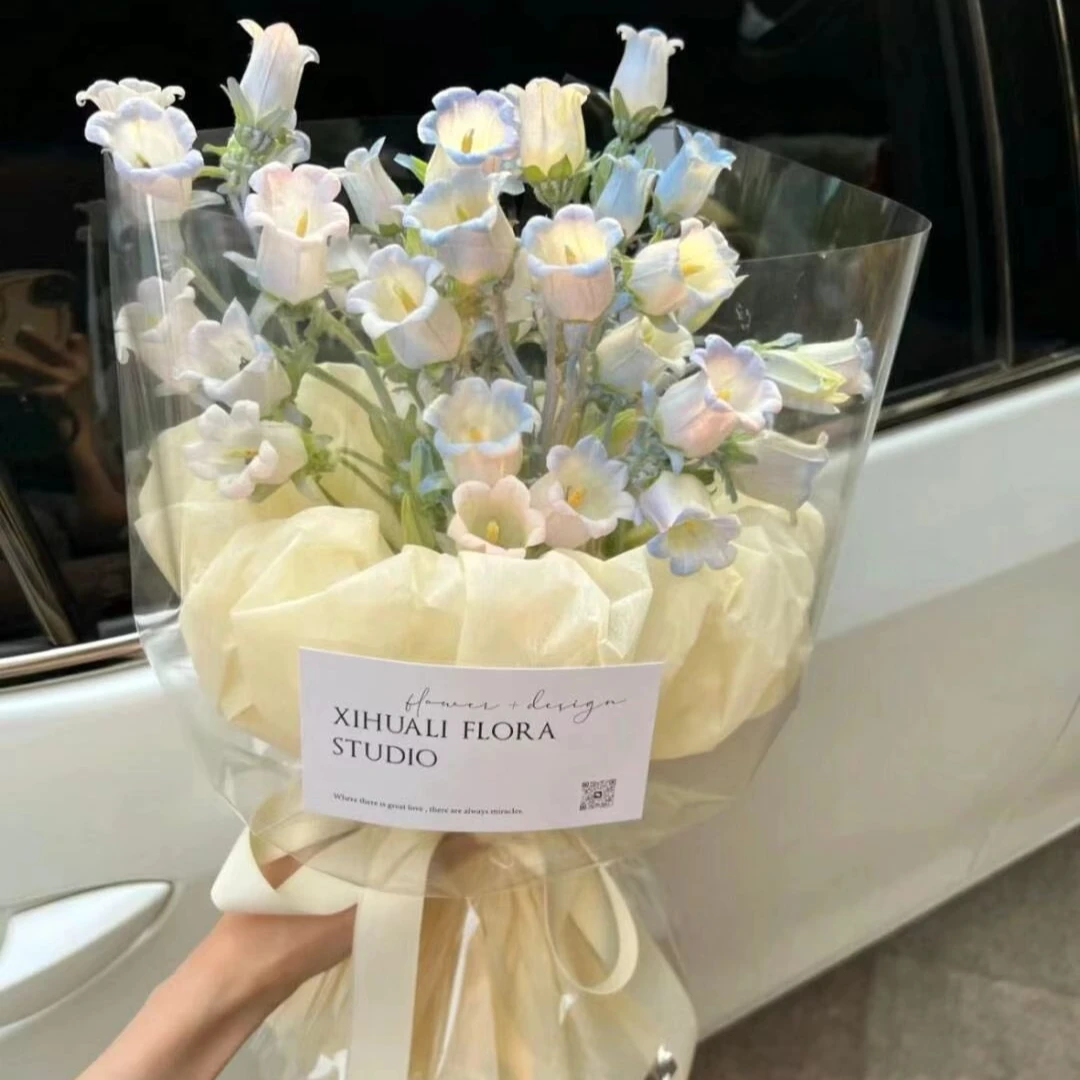 风铃花束火热预定中