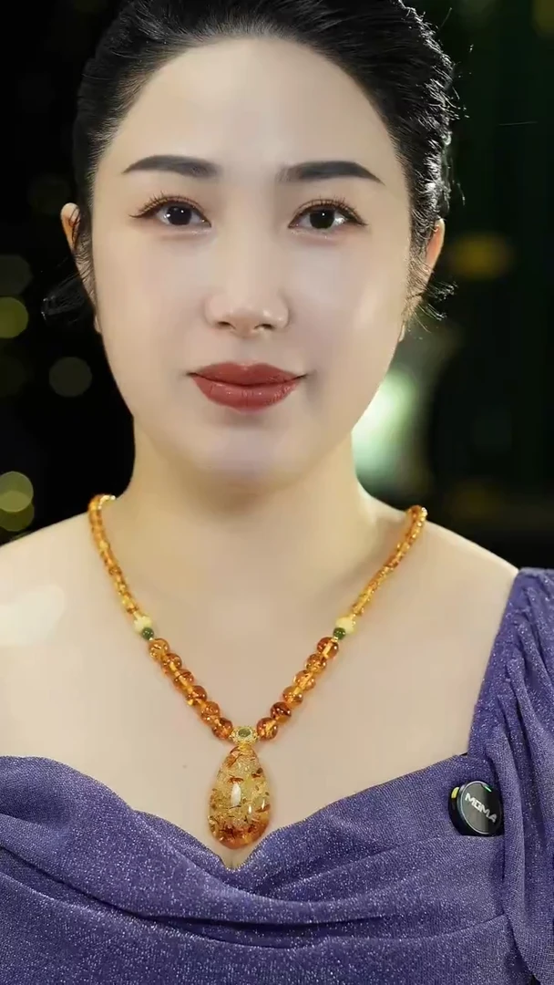 琥珀（花珀）项链未镶嵌花珀水滴吊坠