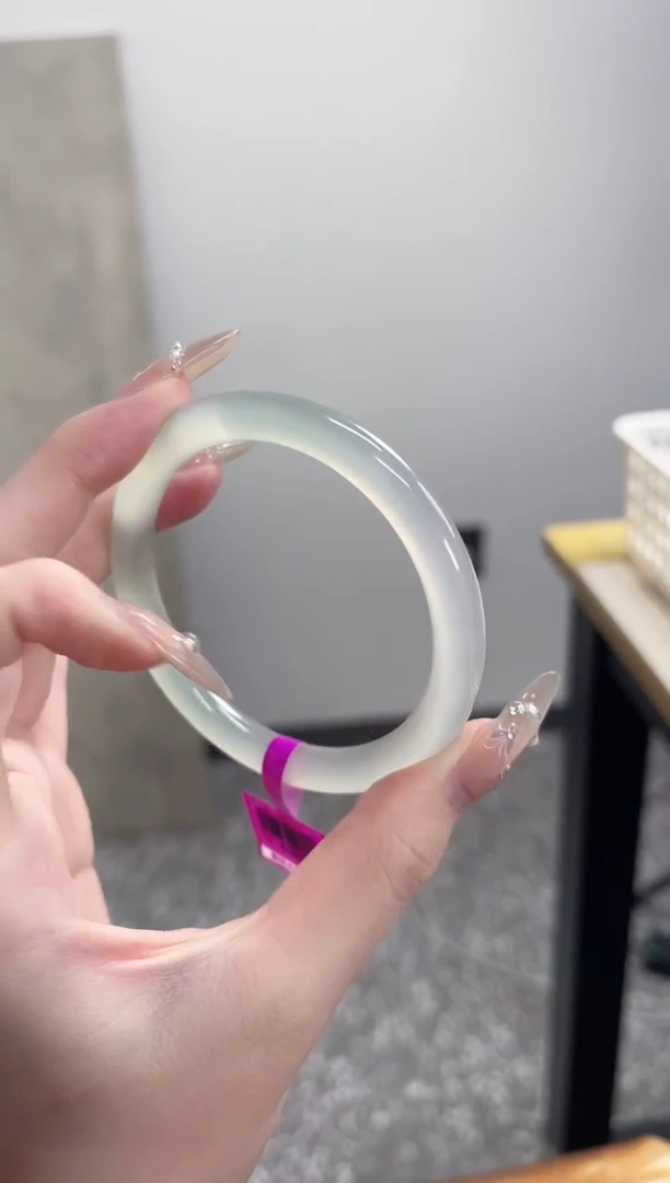 【闪购商品】玛瑙/玉髓手镯未镶嵌58-59圈需要包容