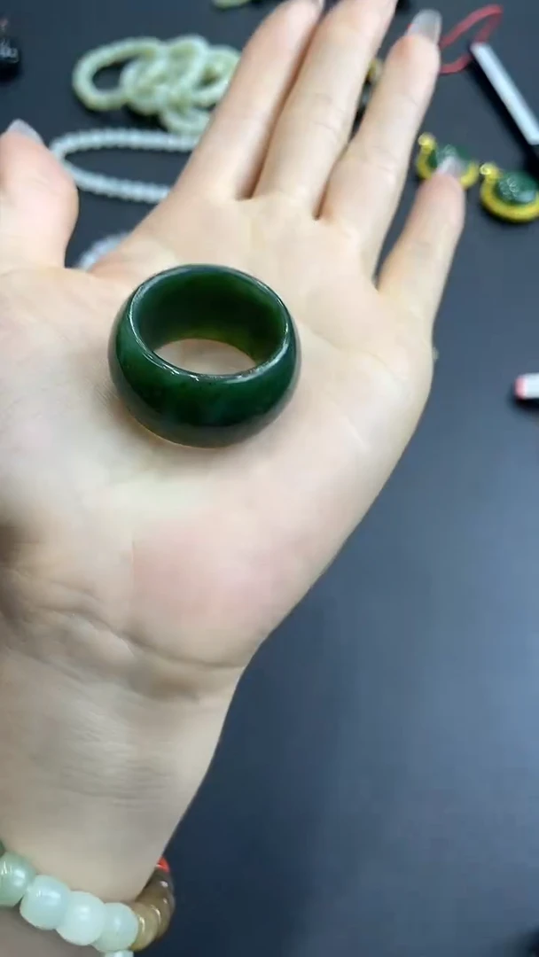 未镶嵌戒指和田玉和田玉碧玉扳指 拍一发一多样性发其一