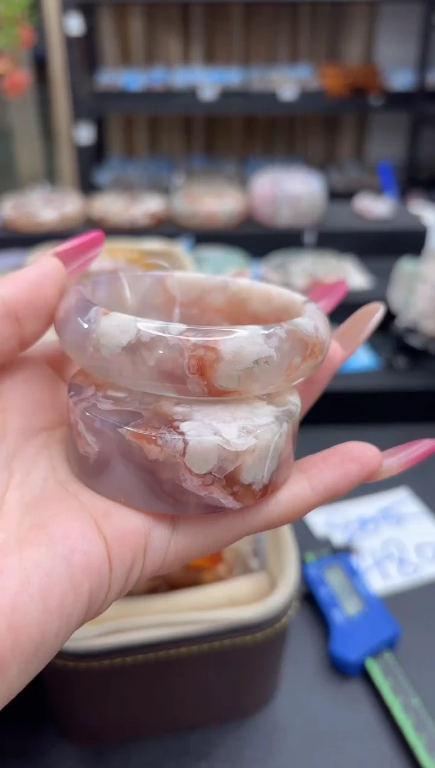 未镶嵌手镯石英质玉77(58圈赠送镯心)