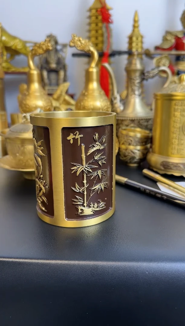 【闪购商品】黄铜梅兰竹菊笔筒