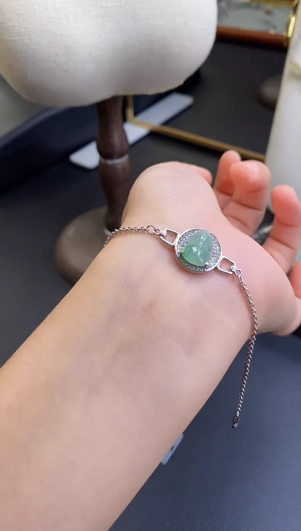 颈饰银S925镶嵌翡翠14895