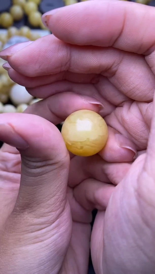 裸石琥珀未镶嵌大小姐珠宝5