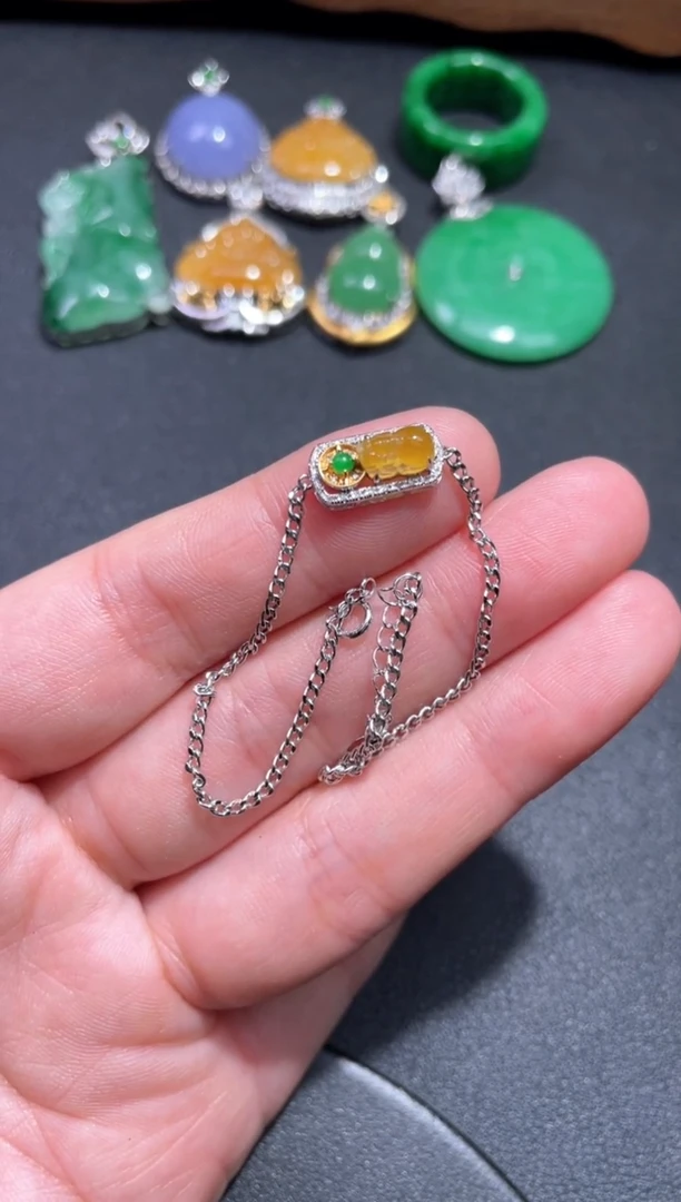 18K金镶嵌手链翡翠4