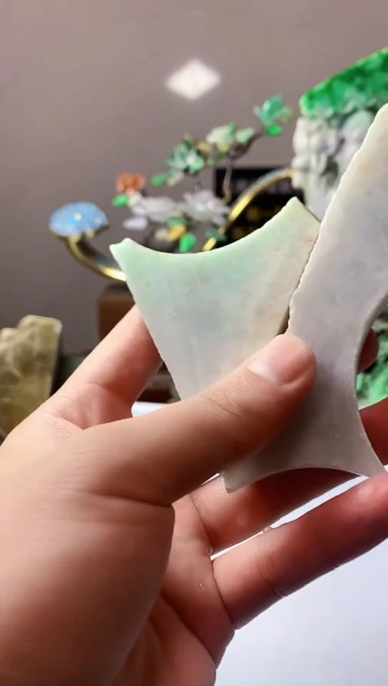 翡翠未镶嵌颈饰天然A货翡翠