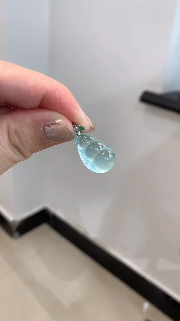 未镶嵌蛇纹石玉吊坠(不含链)四季豆