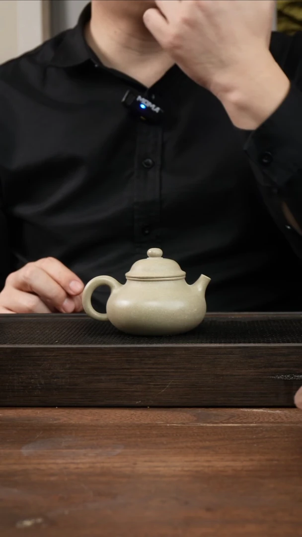 茶杯紫砂本绿容天      150CC