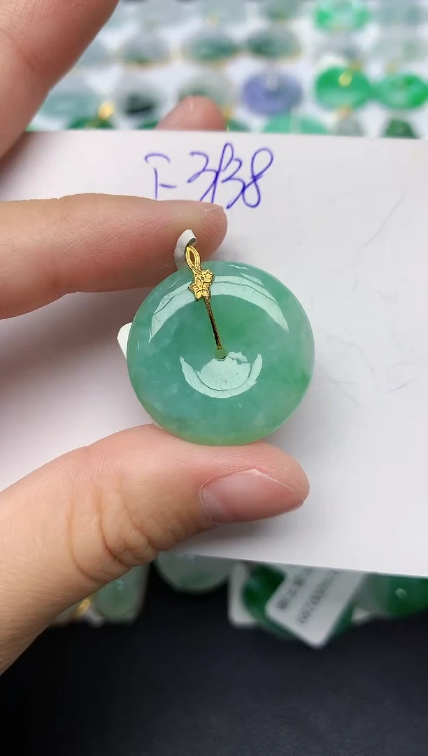 颈饰18K金镶嵌翡翠天然缅甸A货翡翠百元以上9元证书费自理