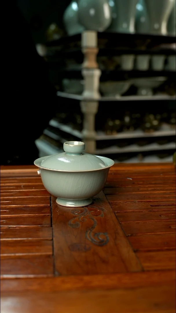 盖碗仿古釉两才小乔盖碗微微不完美