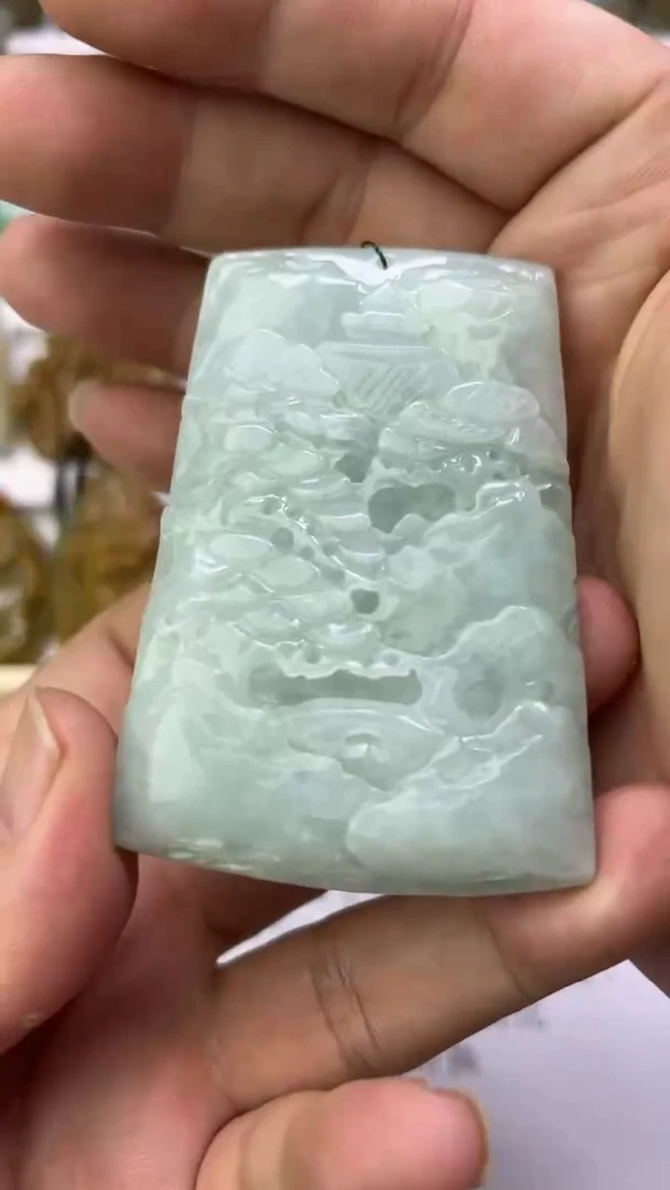 翡翠未镶嵌颈饰回*天然翡翠