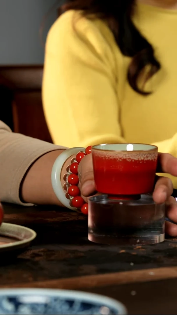 景德镇宫墙雪景杯