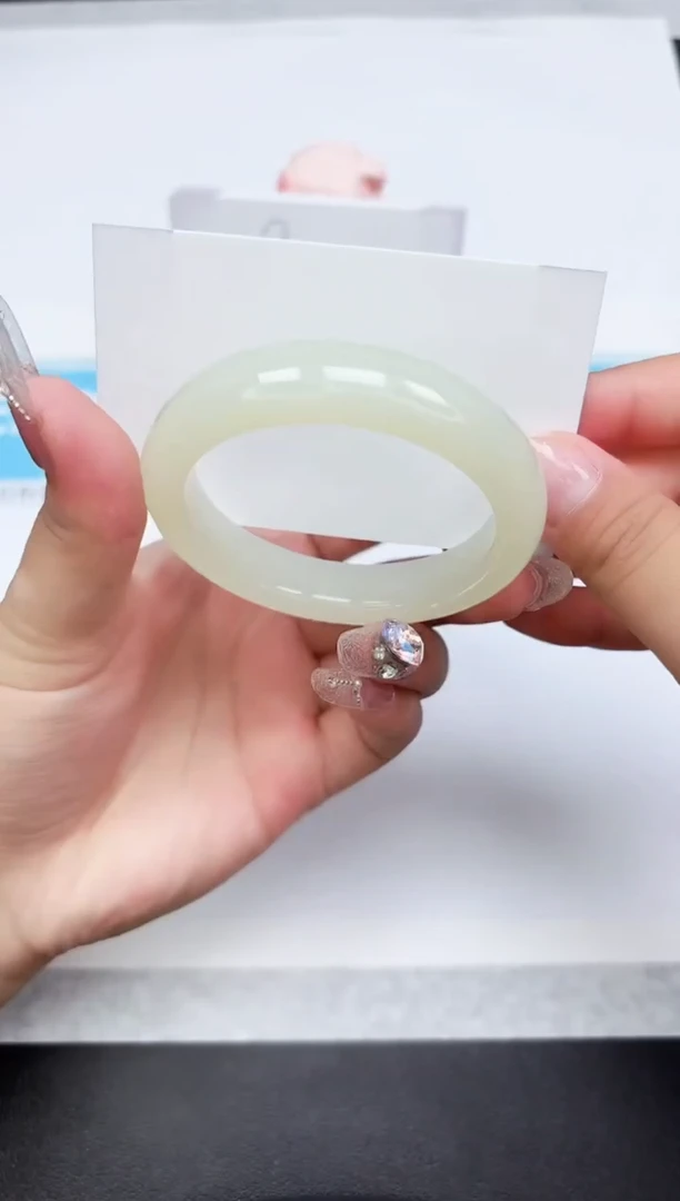 石英质玉手镯未镶嵌131-54