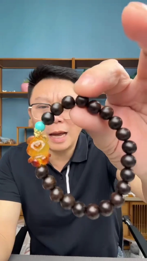 未镶嵌琥珀裸石28（有瑕介意勿拍）