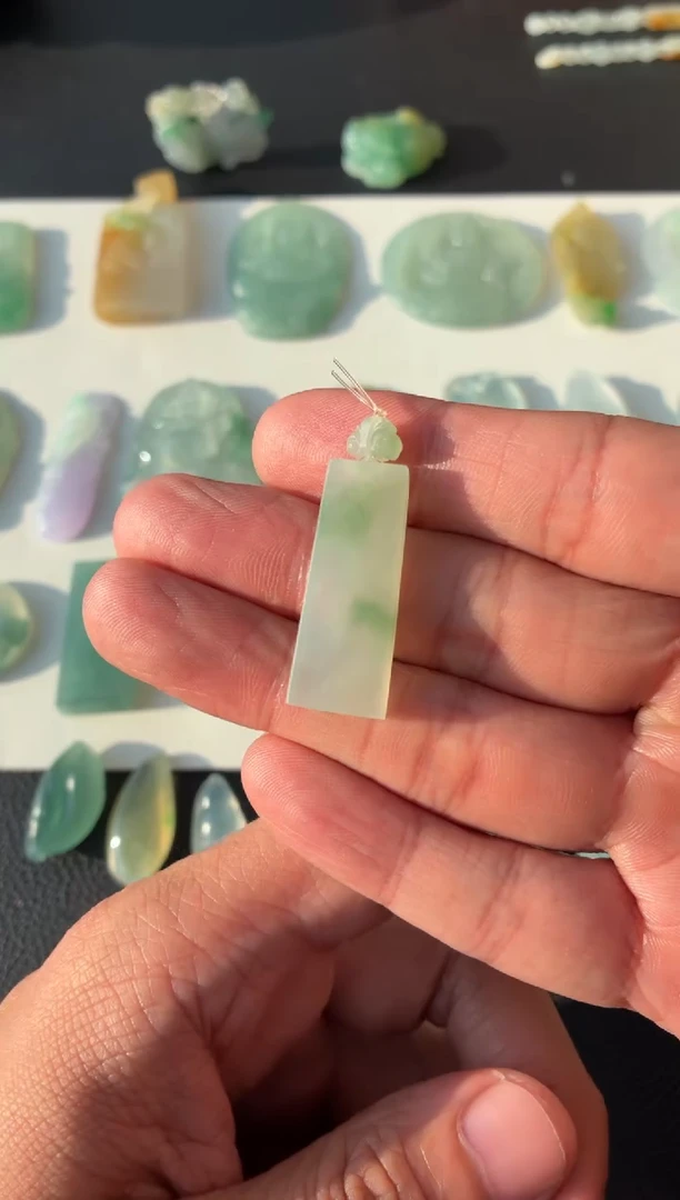 未镶嵌定制翡翠翡翠