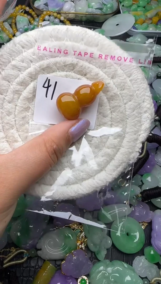 颈饰未镶嵌翡翠缅甸翡翠吊坠
