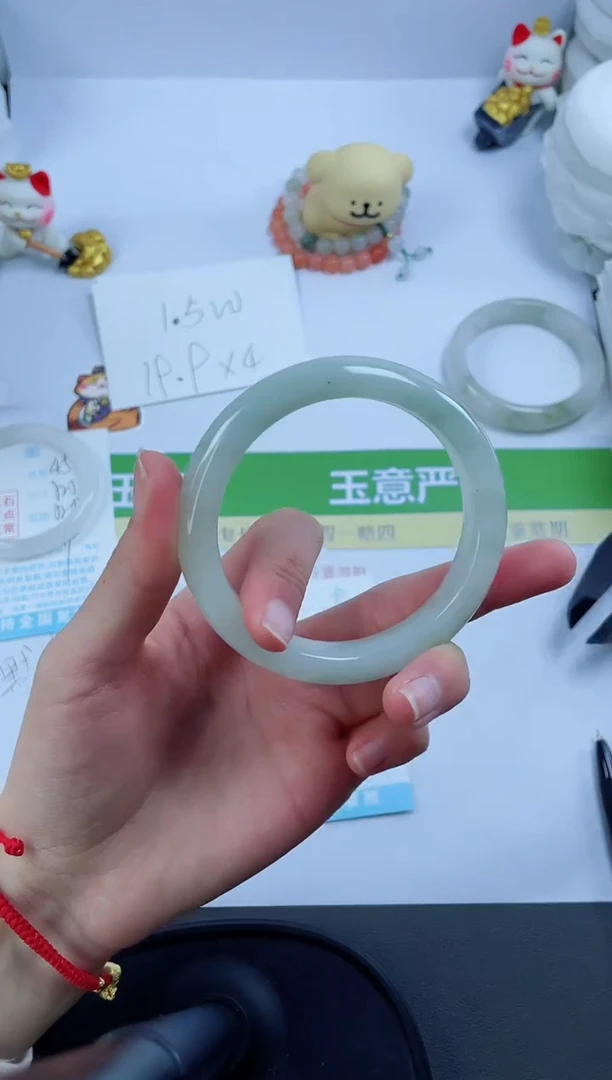 【闪购商品】石英质玉手镯未镶嵌46-58.4