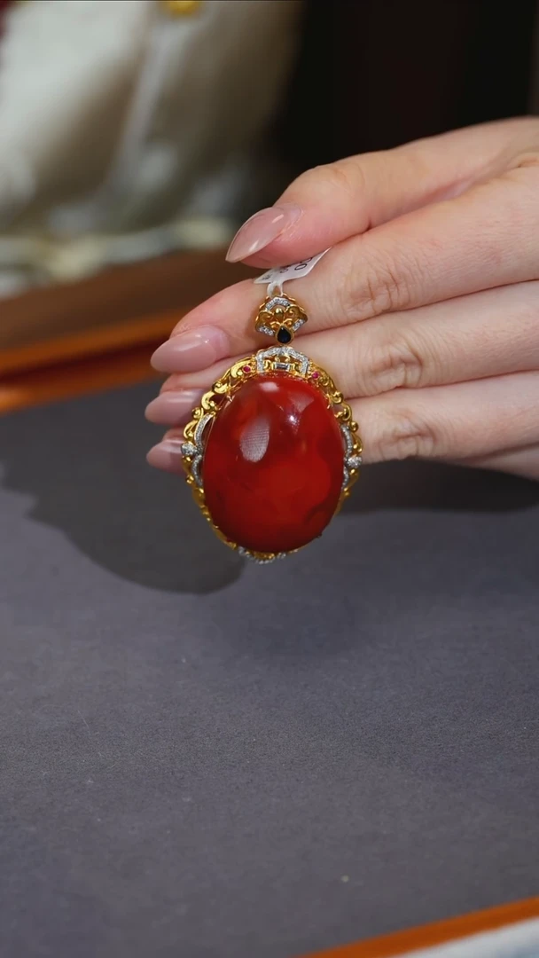 吊坠(不含链)18K金镶嵌南红玛瑙D2-20