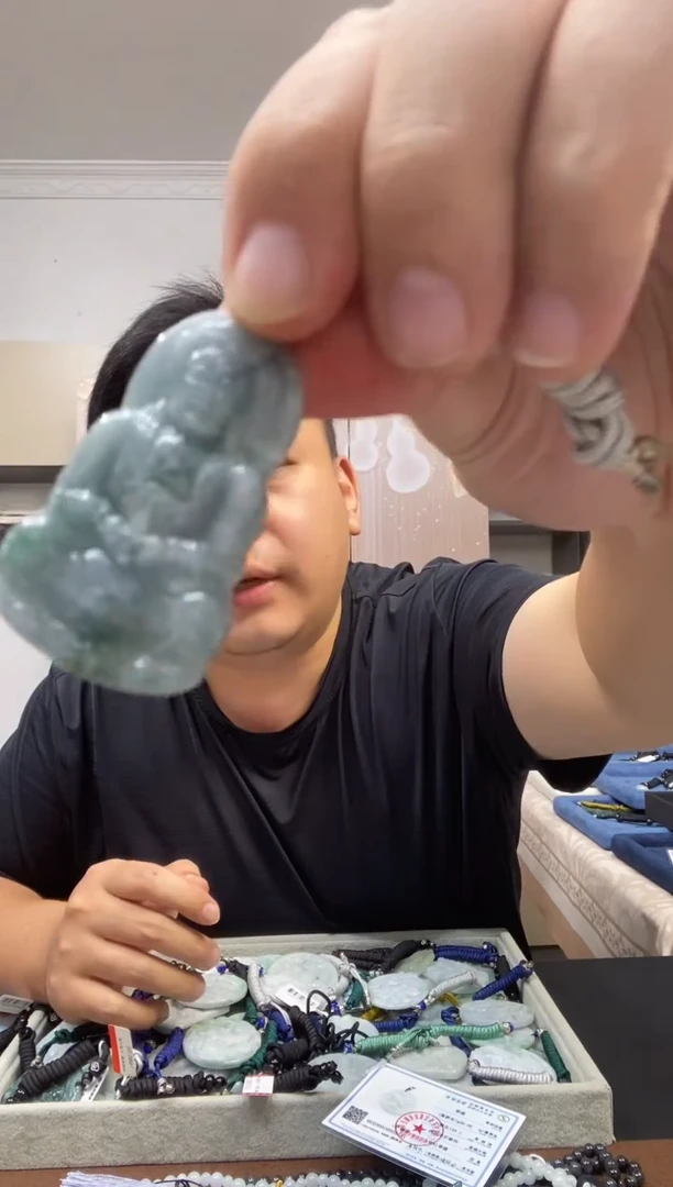 颈饰未镶嵌翡翠多样性发其一